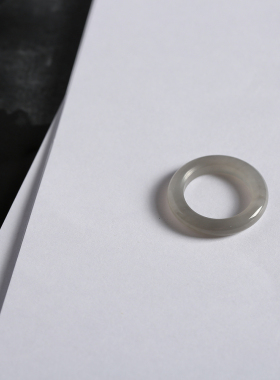 11号戒指 和田玉烟紫圆弧素圈指环 6197