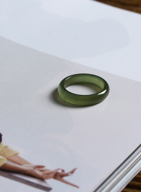 12号戒指 和田玉晴水青白窄条泥鳅背素圈指环 尾戒 9136