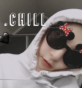 ins热款生日快乐眼镜自拍派对