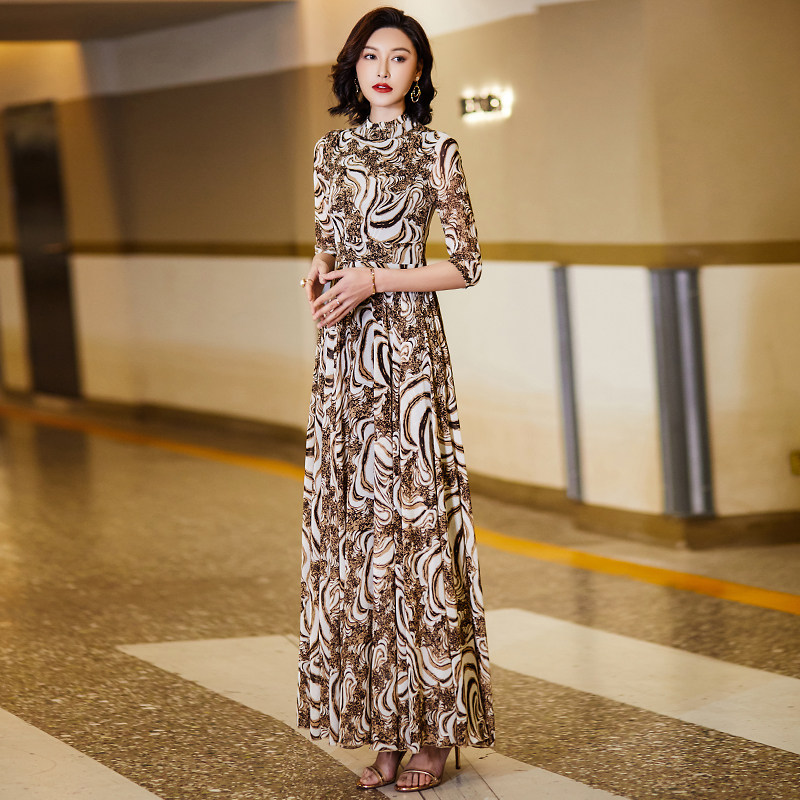 2022年新款春夏长款遮肉花色连衣裙 绅岚洋服连衣裙