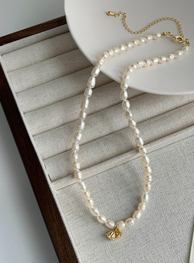 天然珍珠项链铃兰花小铃铛颈链