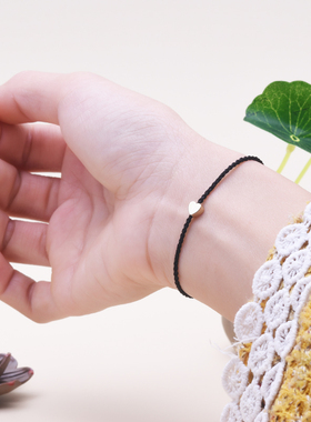 本命年爱心红绳编制甜美风手链