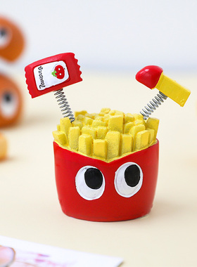 网红车载摆件摇头公仔房间创意