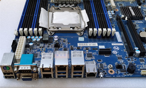 顺丰包邮技嘉GA-MU70-SU0 X99服务器主板C612芯片组82599万兆网卡 - 图1
