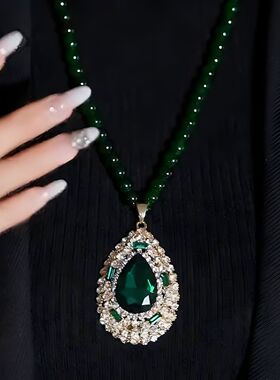 新款复古祖母绿串珠水晶项链女水滴毛衣链长款感吊坠配饰挂件