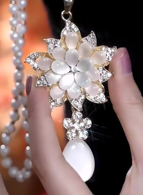 气质花开富贵百搭长款流苏毛衣链2024年秋冬新款轻奢时尚饰品配饰