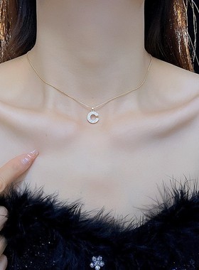 超仙个性冷淡风微镶锆石C形项链