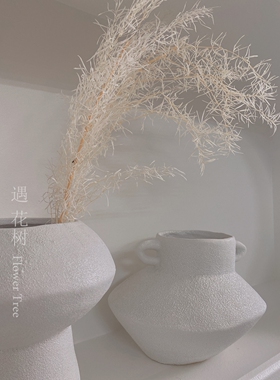 陶制花瓶优雅质朴有温度