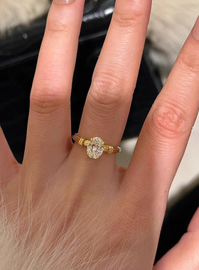 新品鸽子蛋戒指时尚轻奢高级感线