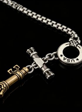 新品挂扣复古撞色钥匙手链重工雕