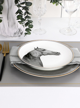 高端样板房间西餐桌欧式风摆件