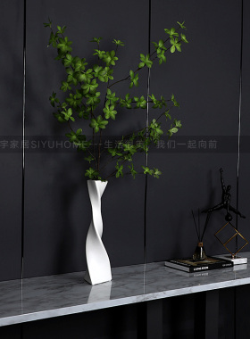 高级感样板房电视柜摆件