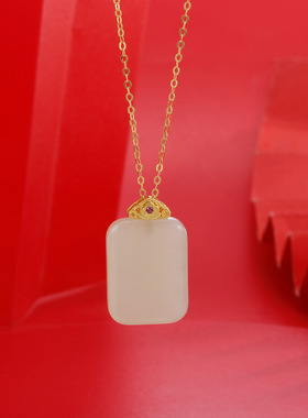 中式复古欧泊方牌黄金色锁骨链