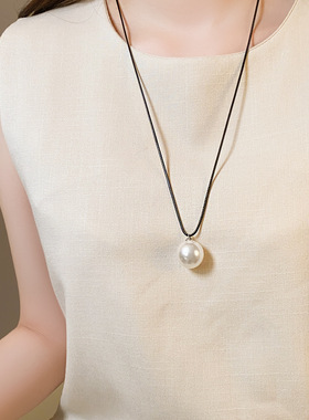 气质珍珠吊坠项链女百搭