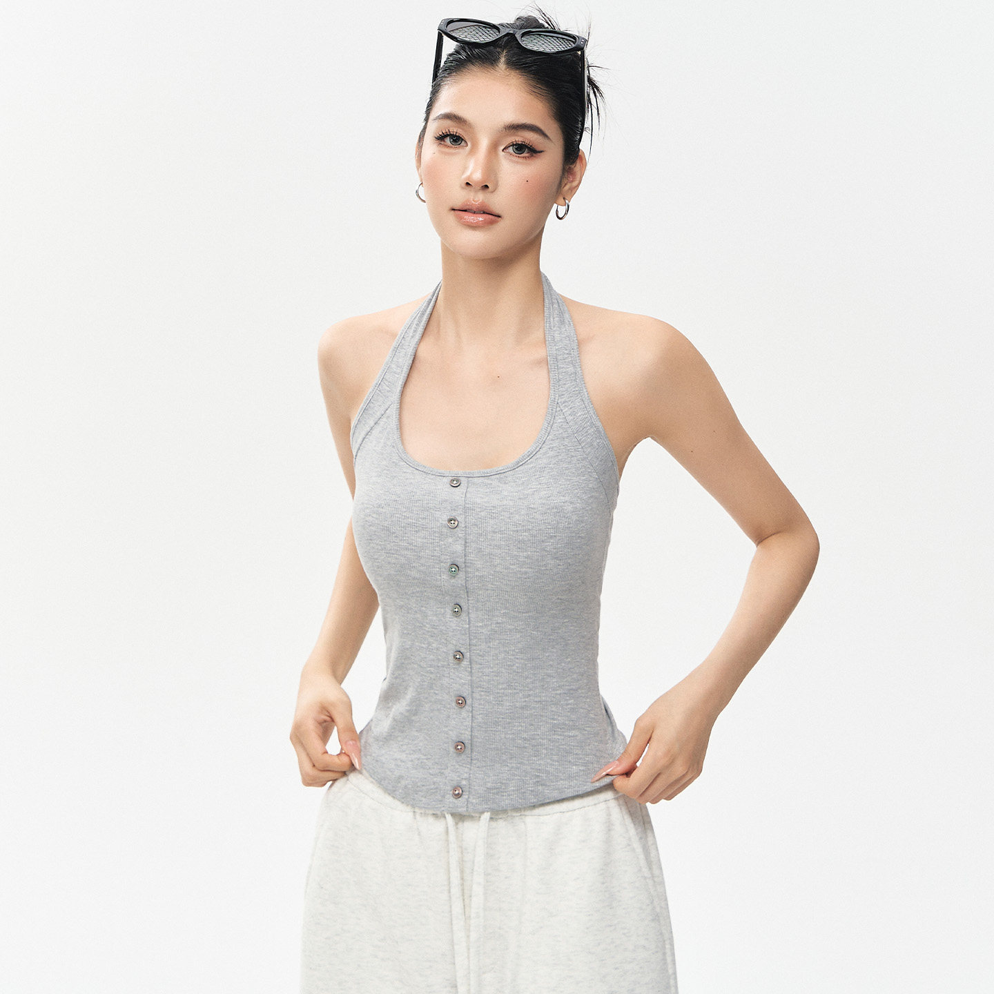 DCW挂脖瑜伽背心女长款修身显瘦带胸垫健身露背性感运动无袖上衣,淘宝优惠券,粉丝福利购,淘宝优惠卷