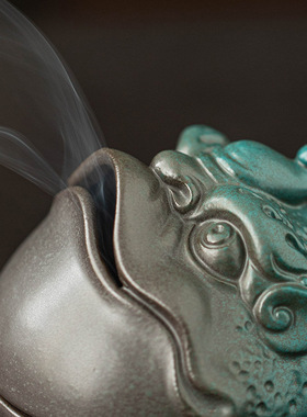 招财金蟾陶瓷盘香炉家用室内檀沉香薰炉中式禅意茶室桌面熏香摆件