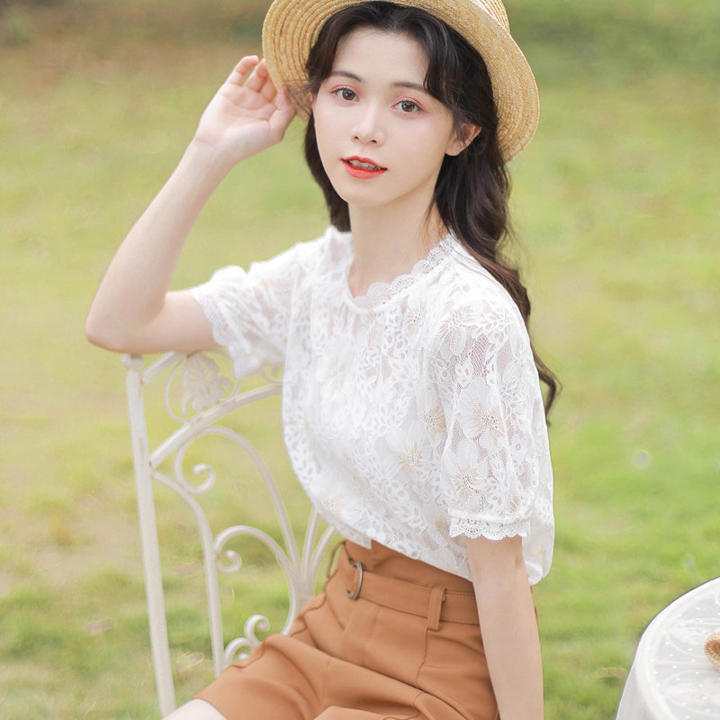 2021夏季新款韩版蕾丝女短袖小衫 米娜可蕾丝衫/雪纺衫