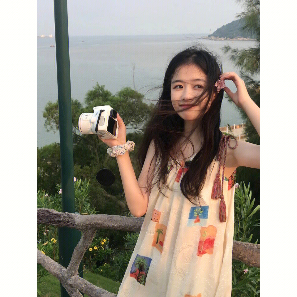 波西米亚多巴胺彩色吊带连衣裙女夏季三亚海边度假穿搭裙子沙滩裙 - 图1