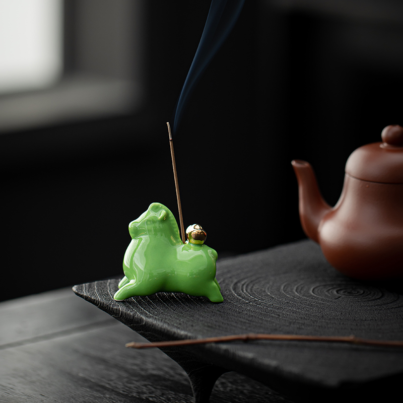 宇轩 创意迷你可爱陶瓷马牛小猪小象吉祥物家居办公桌面饰品摆件 - 图3