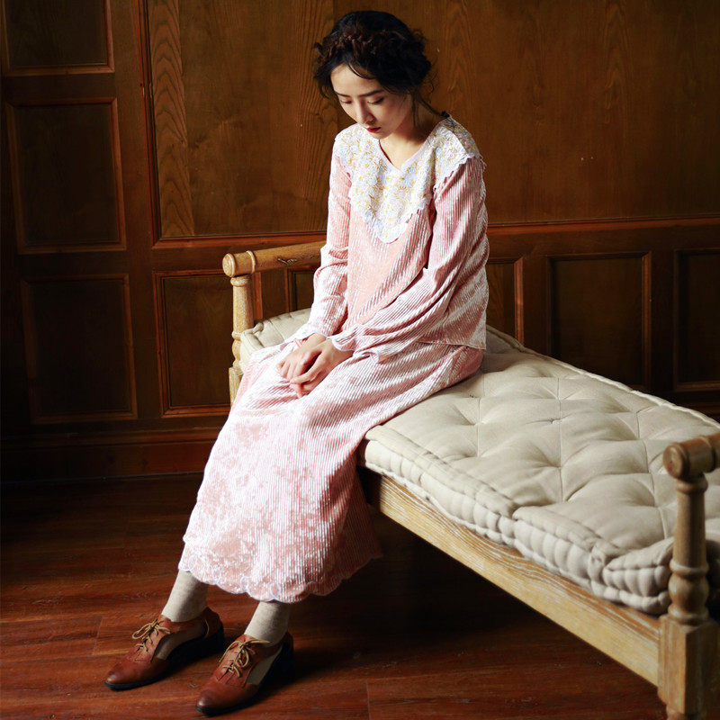 脸儿艺  仙美条纹金丝绒刺绣 宽松喇叭袖 森女连衣裙,淘宝优惠券,粉丝福利购,淘宝优惠卷