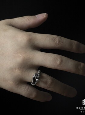 原创手工银饰花纹戒指小蛇