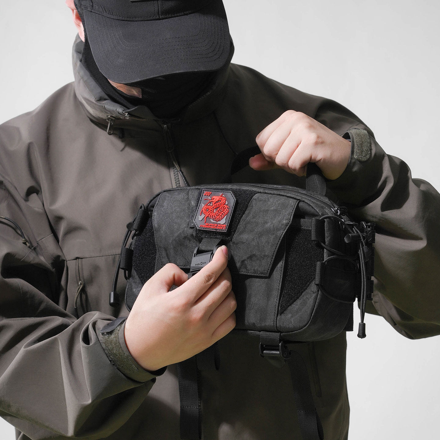 头狼工业雀跃二代斜挎包机能包快速EDC战术户外胸腰包单肩DGM-02,淘宝优惠券,粉丝福利购,淘宝优惠卷