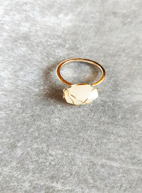 树脂百搭金色不规则缠绕戒指