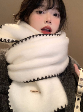 仿羊绒白色锁边围巾女