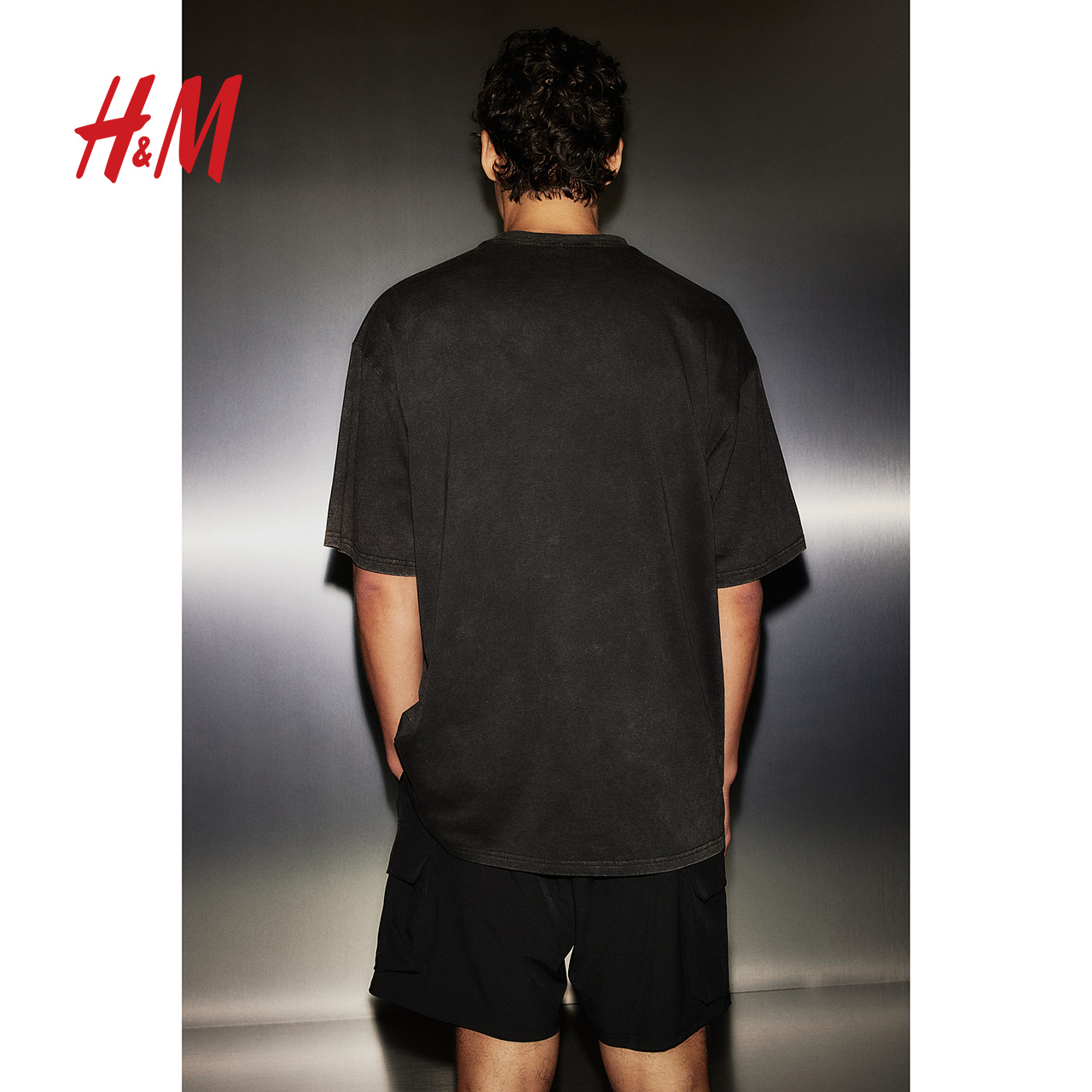 【H&M MOVE DryMove™】2024夏季宽松休闲质感印花运动T恤1158018-图2
