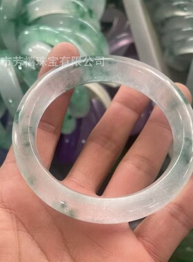 厂家新坑翡翠冰种飘花方形手镯高冰飘花玉镯石英岩玉手镯新款