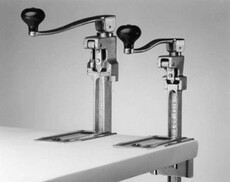 Консервный нож 船用台式开罐器不锈特钢罐头刀启罐器西餐酒店开瓶器中号出口德国