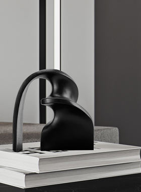 再发现树脂样板间现代摆件艺术