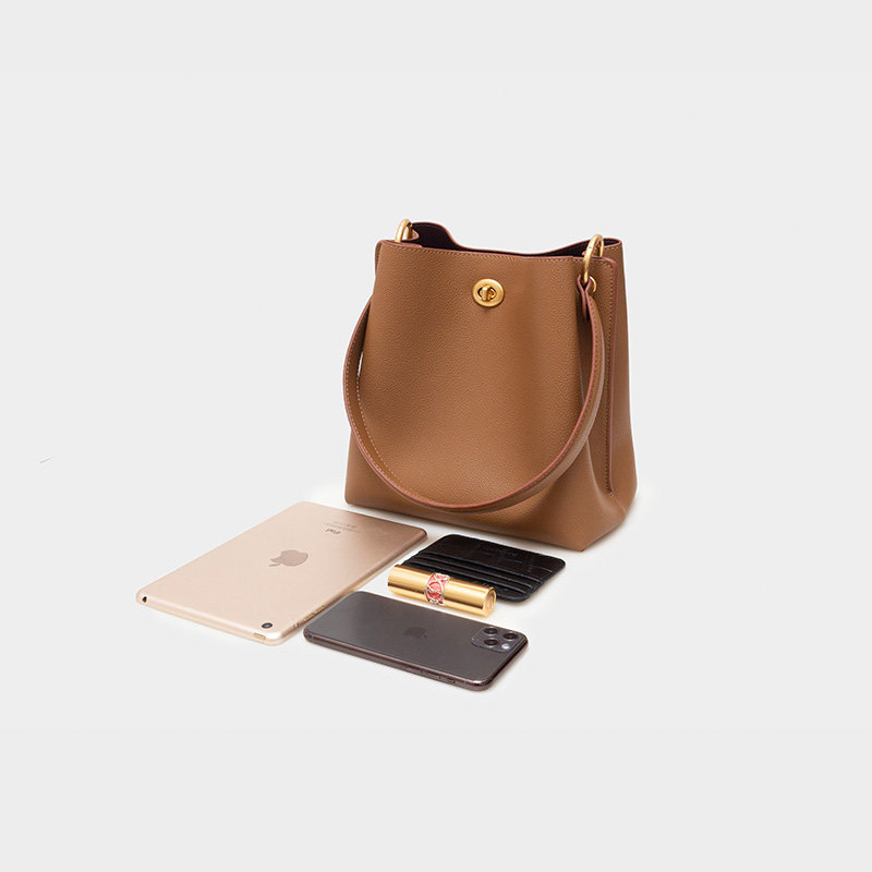 newlonpa真皮高级感宽肩带斜挎包包 newlonpa纽隆帕女士包袋