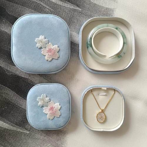 2024丝绒可爱清新大气手镯手链收纳首饰盒生日结婚礼物珠宝包装盒 - 图0