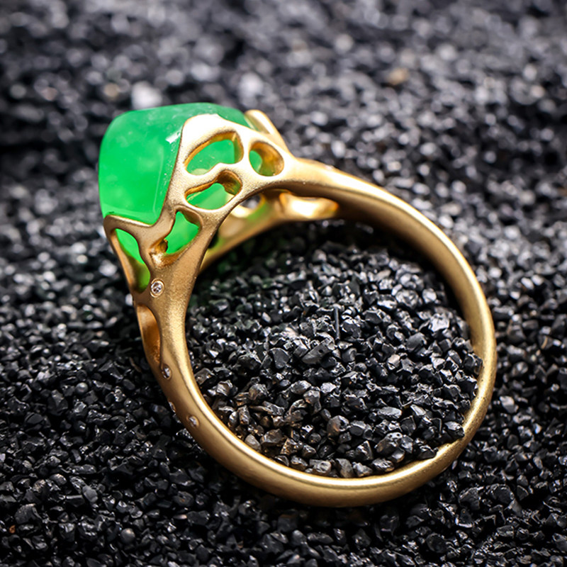 羊子珠宝  几何绿境 老坑高冰种满绿几何切型18K金镶嵌翡翠戒指,淘宝优惠券,粉丝福利购,淘宝优惠卷