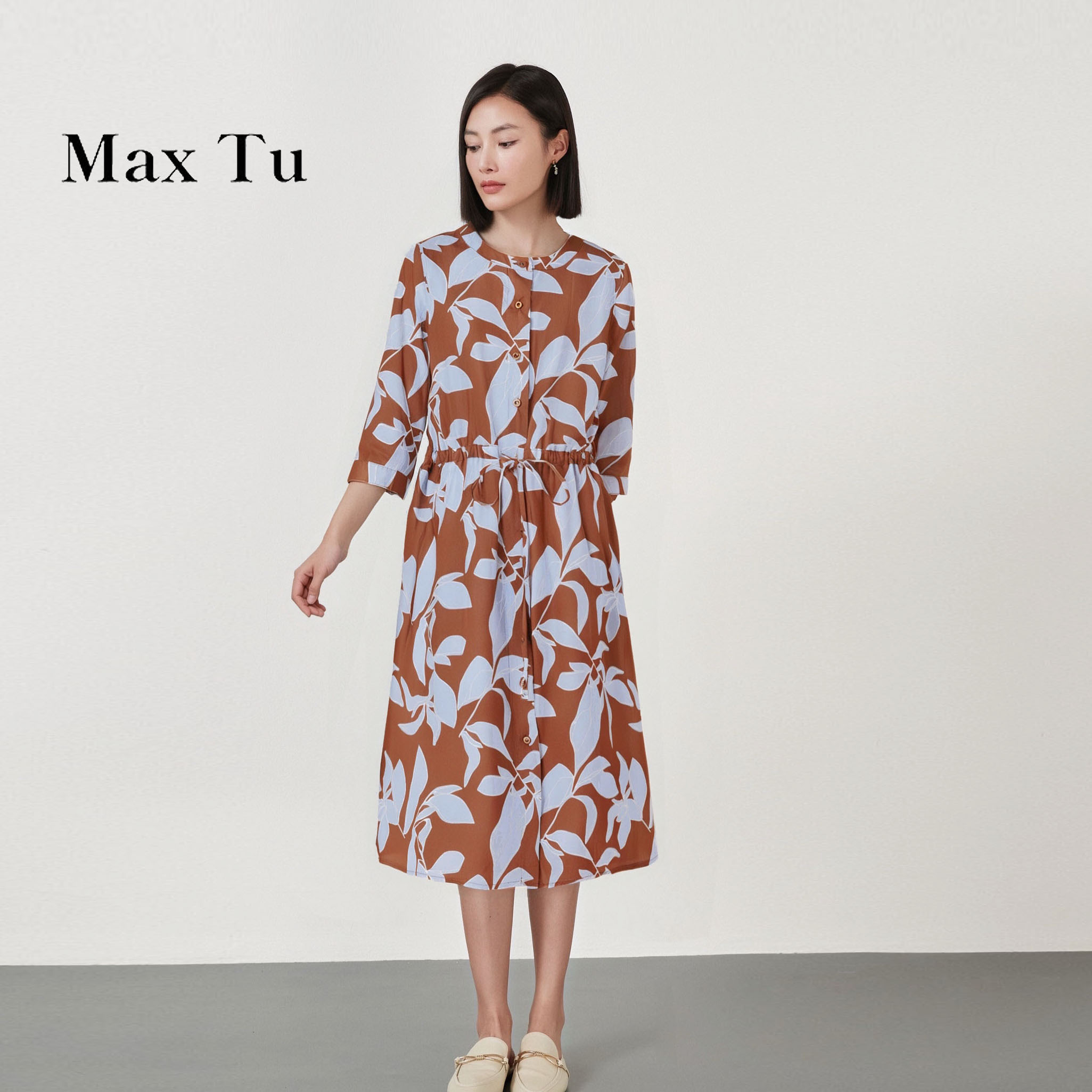 Max Tu女装2025年夏新款宽松大码收腰显瘦印花全棉中袖连衣裙