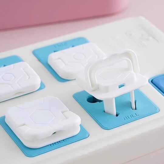 Children's anti-electric shock socket protection cover