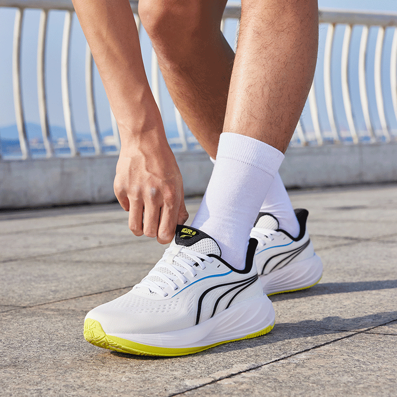 【街霸】多威临界3代跑步鞋男女秋冬加绒休闲通勤慢跑户外运动鞋,淘宝优惠券,粉丝福利购,淘宝优惠卷