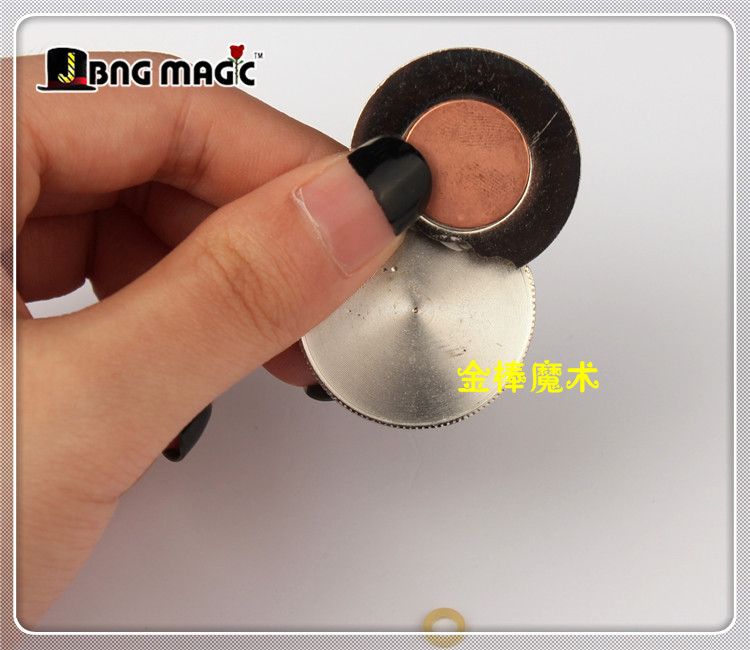 蝴蝶币 硬币穿玻璃 二币合一 磁性 弹力 魔术道具 近景 刘谦 春晚 - 图2