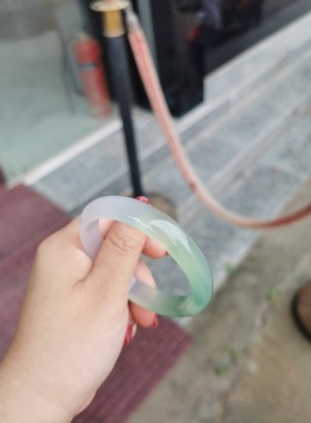 包邮/半山水玛瑙手镯绿色白色玉髓手环女士时尚送礼精品一半52-60