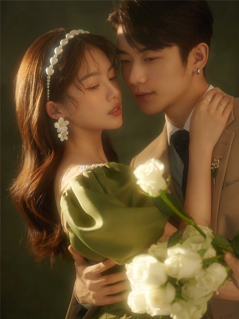 影楼主题情侣泡袖绿色简约时尚婚纱 耳夲婚纱