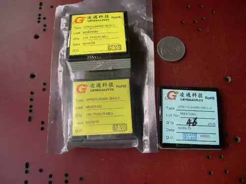 Тайваньский кремниевый чип -чип -чип -ядра Один пластинка из выставочного выставочного испытания десяти юаней показывает обучение микроскопа