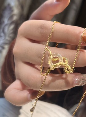 蛇项链女复古精致黄金色灵蛇平安扣吊坠小众设计 感气质锁骨链