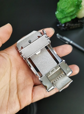 卡帝乐鳄鱼清仓特价质感好有分量