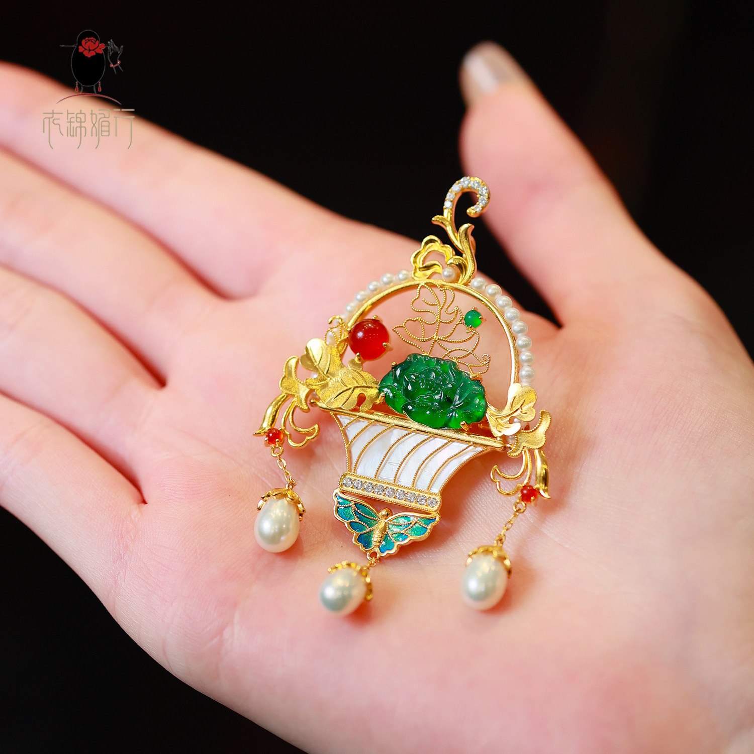 衣锦媚行原创设计s925银镀金翡翠牡丹花篮胸针吊坠复古胸饰新中式,淘宝优惠券,粉丝福利购,淘宝优惠卷