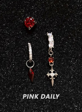 Pink Daily暗红色闪钻十字架直针钛钢耳环耳钉甜酷暗黑风耳坠耳饰
