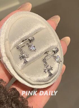 十字架吊坠耳骨钉钛钢小众设计感