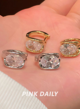 Pink Daily时尚金色爆闪锆石直针钛钢耳环圈圈高级感耳圈耳扣耳饰
