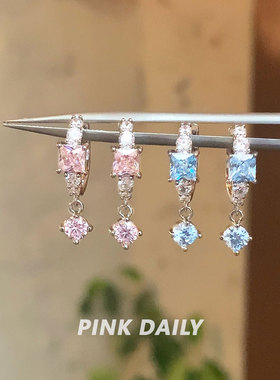 Pink Daily蓝色方糖爆闪锆石吊坠直针钛钢耳环高级感耳圈耳扣耳饰