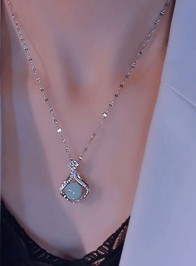 绿色花苞项链温柔气质锁骨链